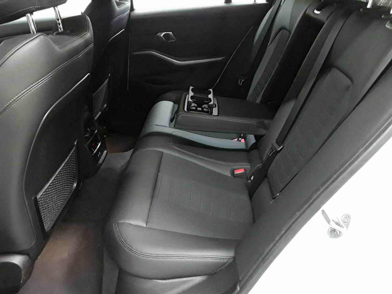 Bmw 318d Touring Aut. 13