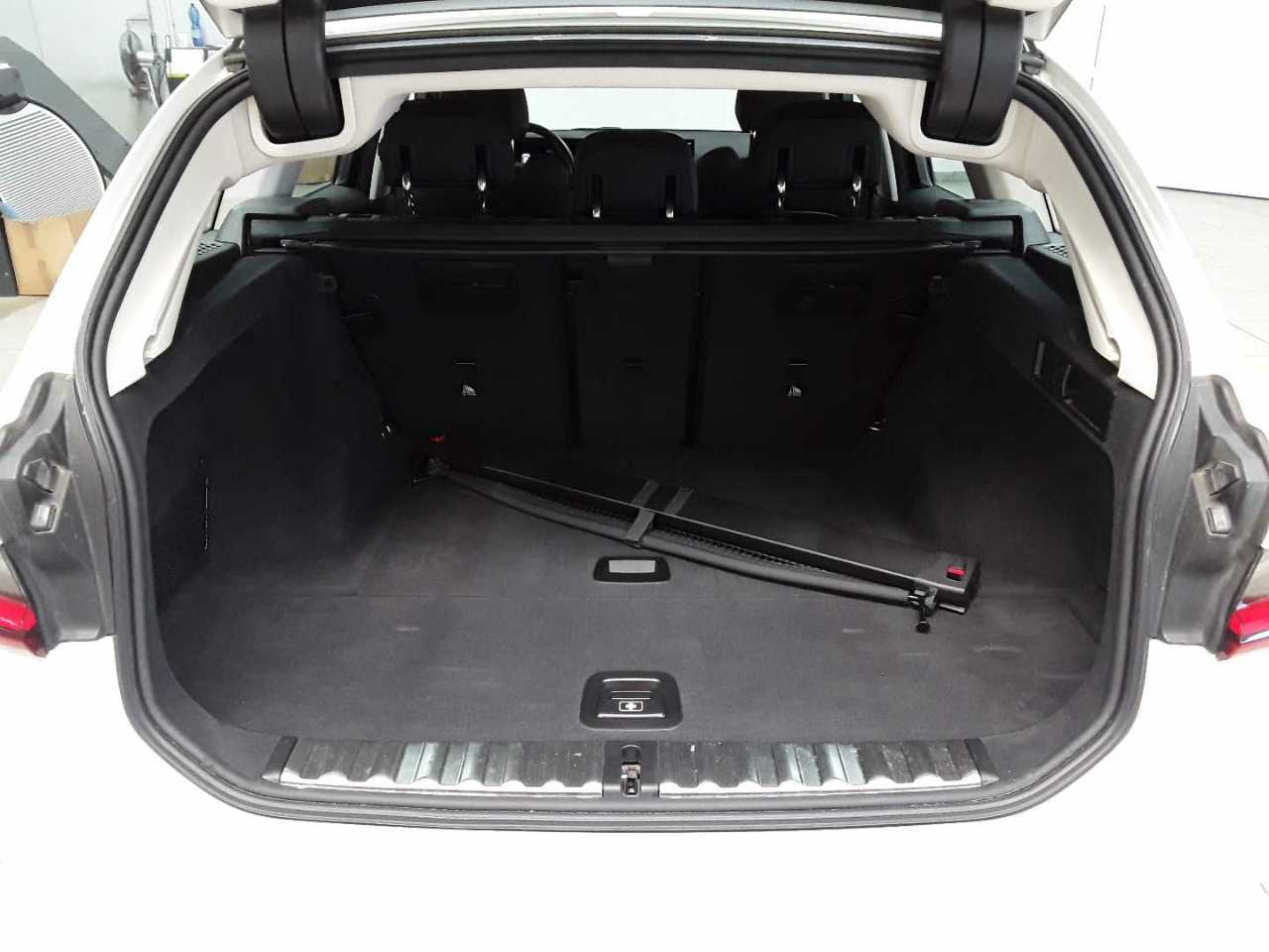 Bmw 318d Touring Aut. 15
