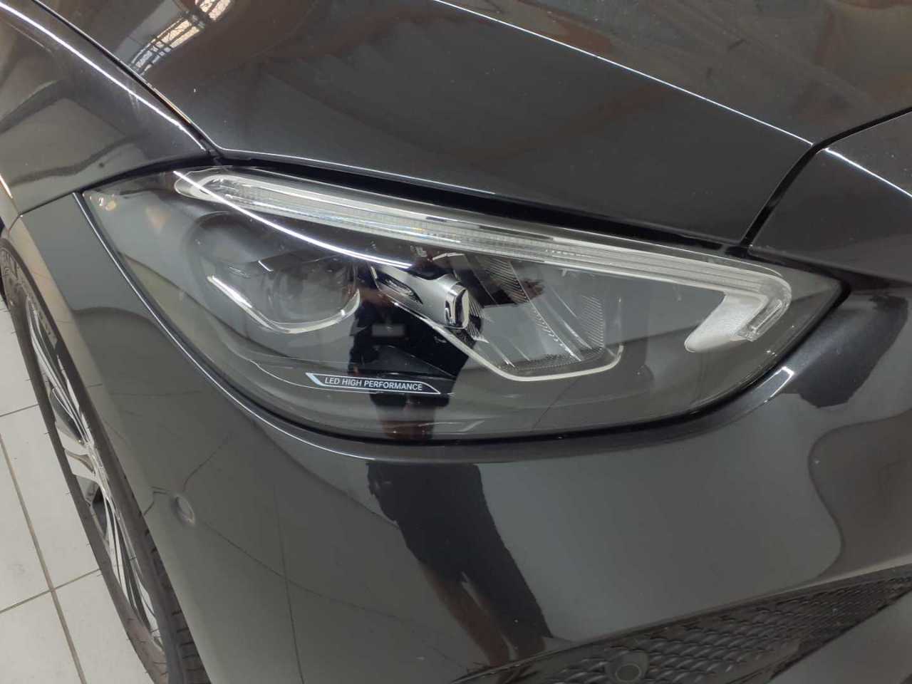 Mercedes-Benz C 300 e T 9G-TRONIC Avantgarde 18