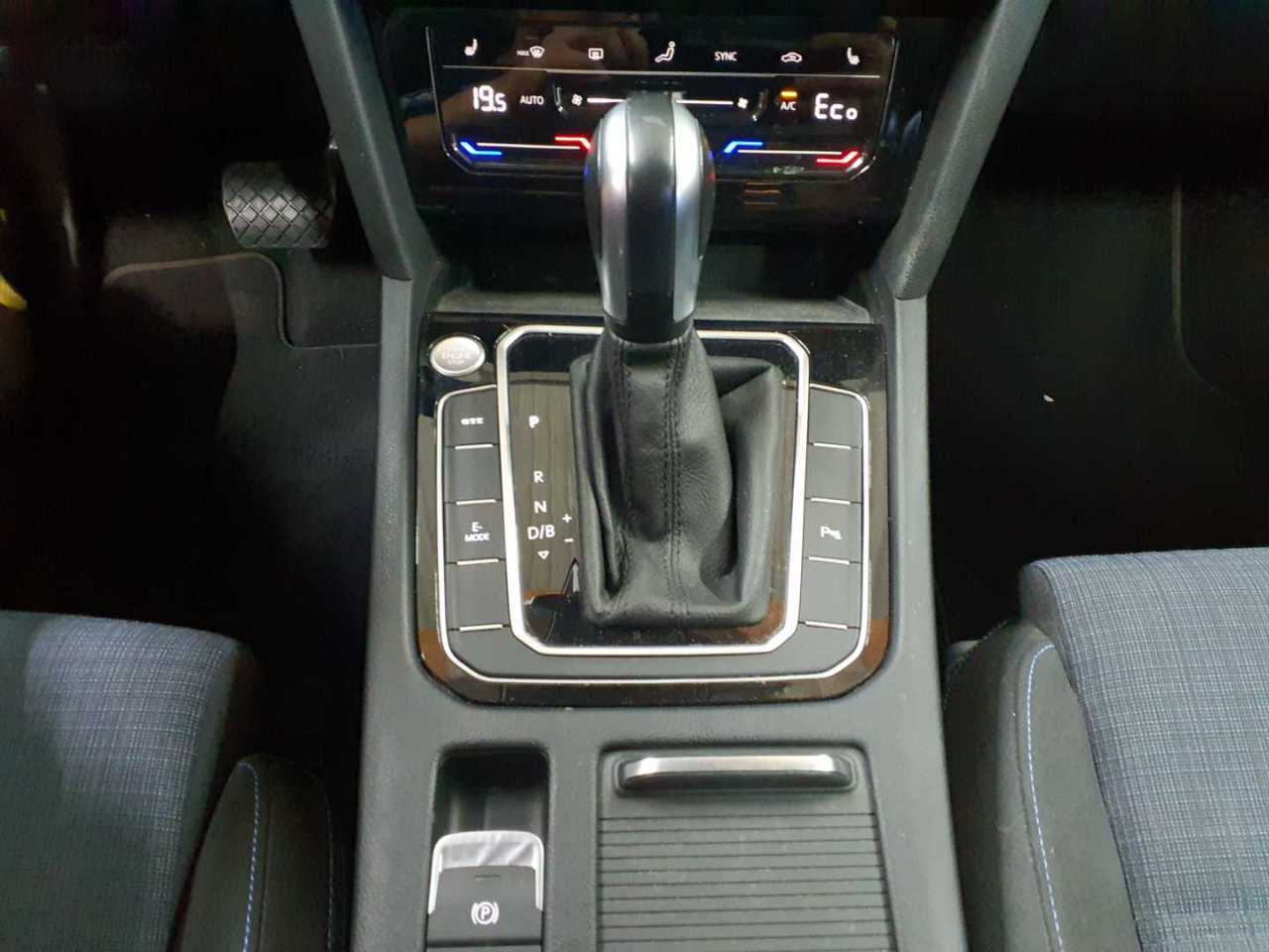 Vw Passat Variant 1.4 TSI Plug-In-Hybrid DSG GTE 10