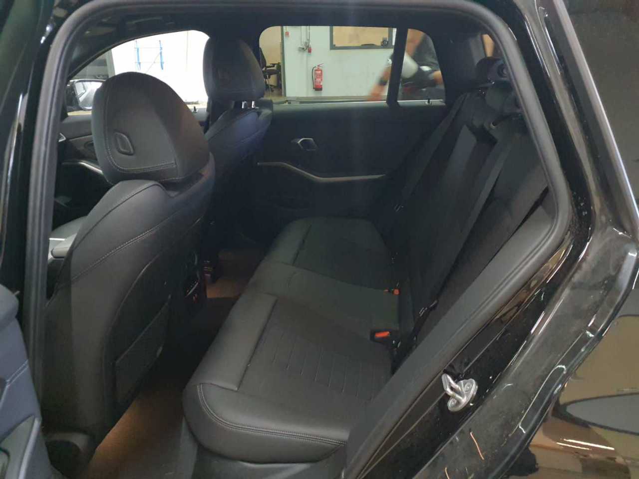 Bmw 318d Touring Aut. 13