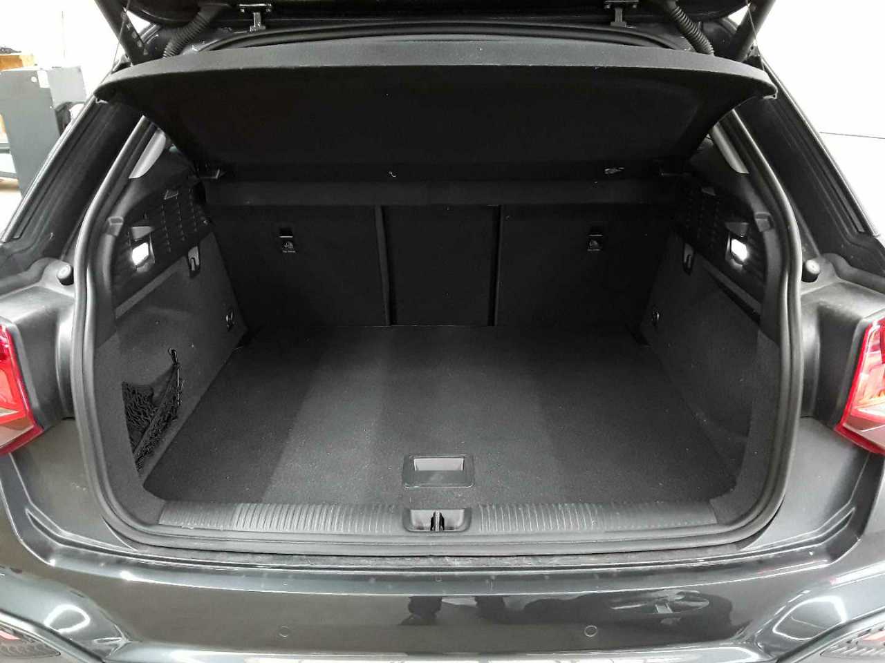 Audi Q2 40 TFSI quattro S tronic 15