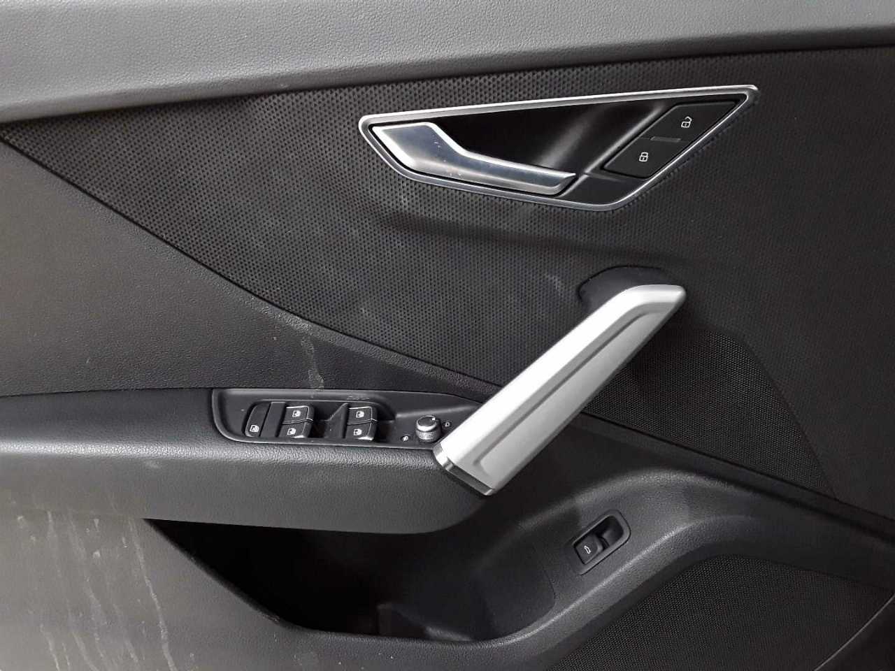 Audi Q2 40 TFSI quattro S tronic 16