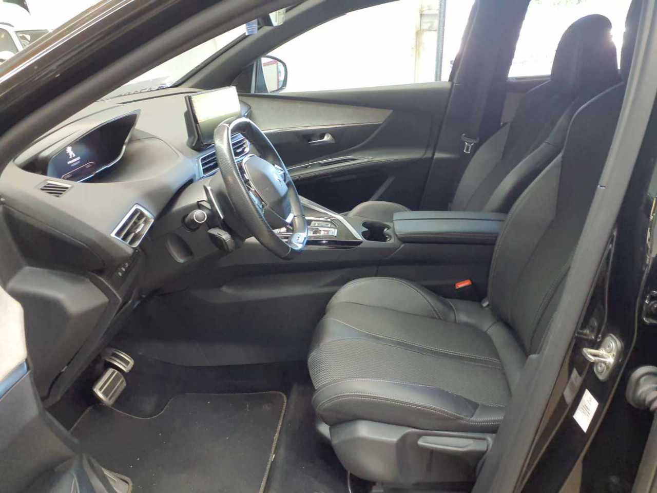 Peugeot 5008 PureTech 180 EAT8 Stop & Start GT 8