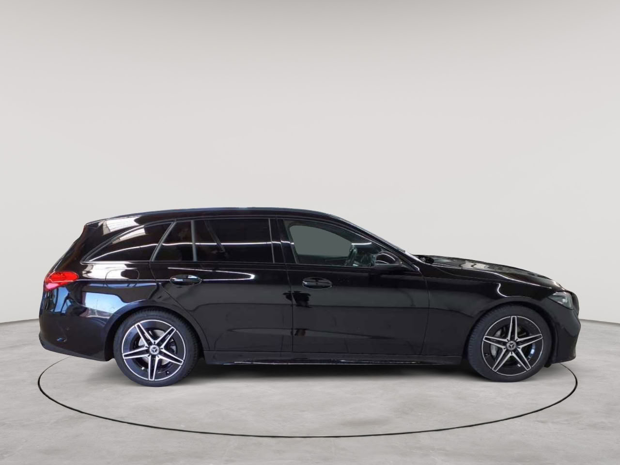Mercedes-Benz C 220 d T 9G-TRONIC AMG Line 3