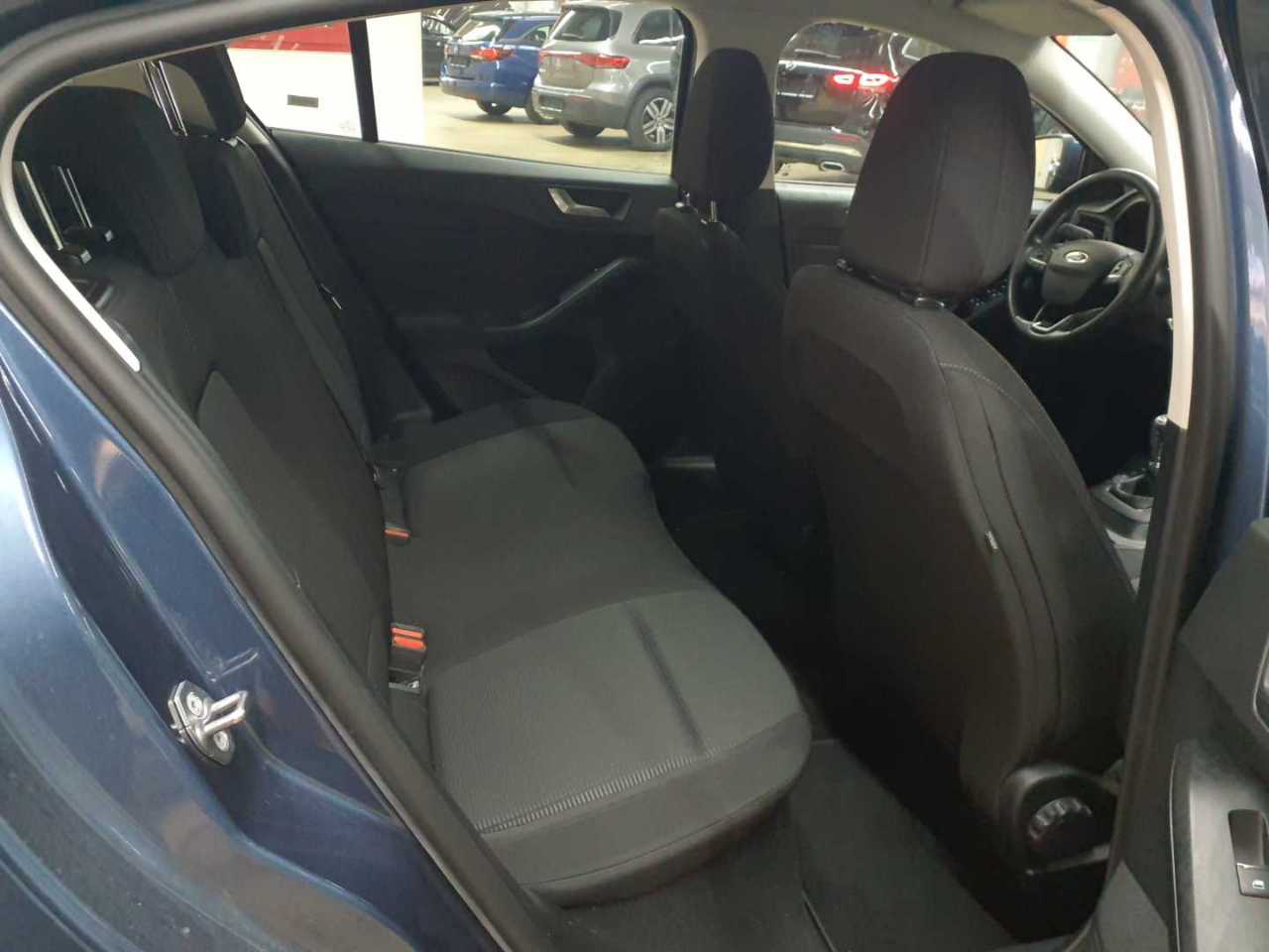 Ford Focus 1.0 EcoBoost Start-Stopp-System TREND 14