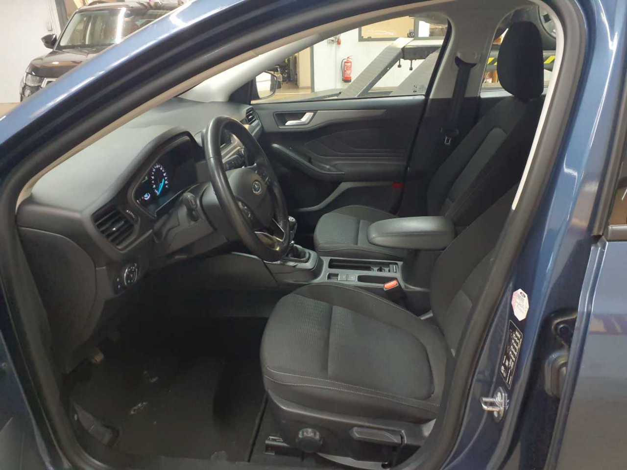 Ford Focus 1.0 EcoBoost Start-Stopp-System TREND 7