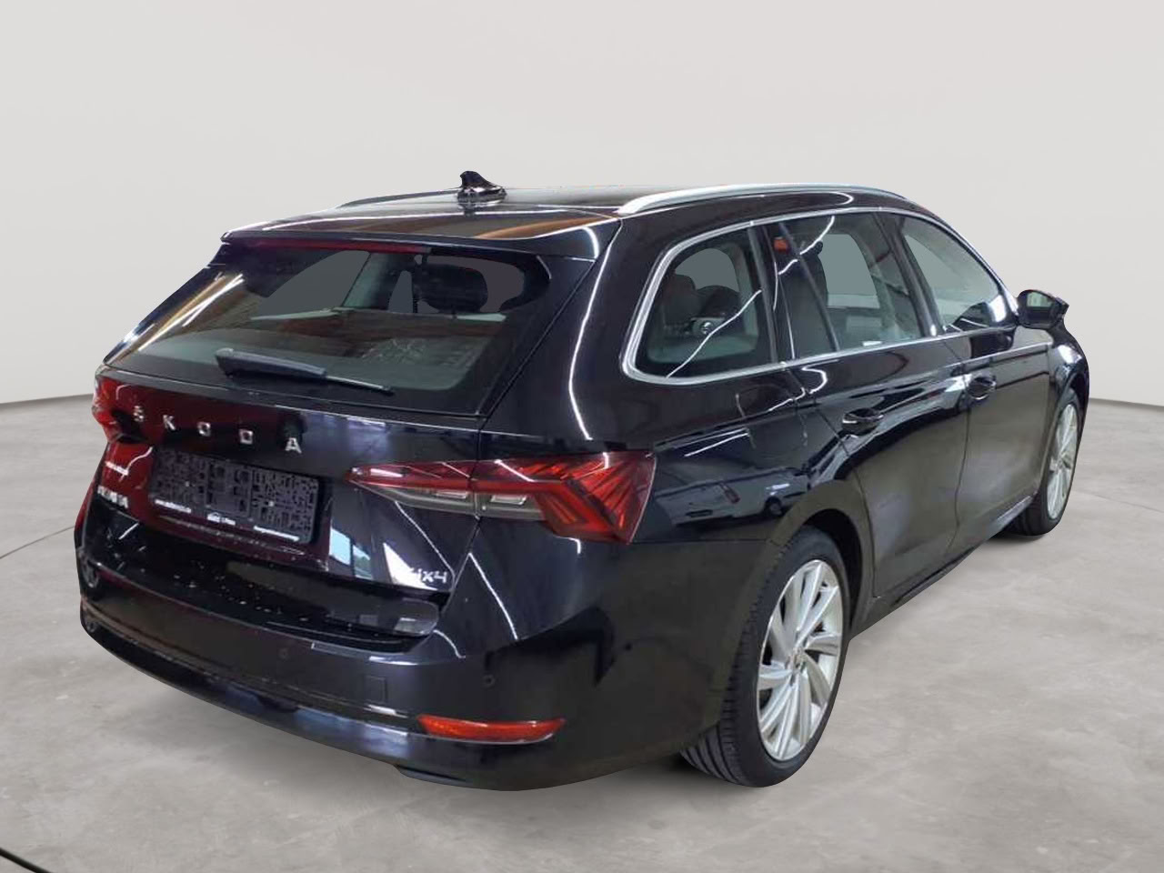 Skoda Octavia Combi 2.0 TDI DSG 4x4 Style 4