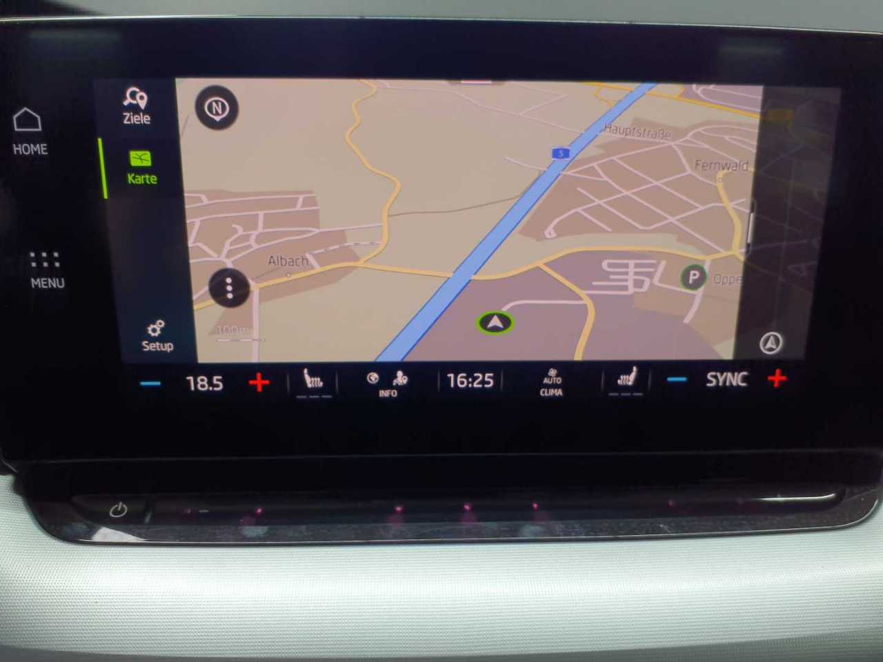 Skoda Octavia Combi 2.0 TDI DSG 4x4 Style 12