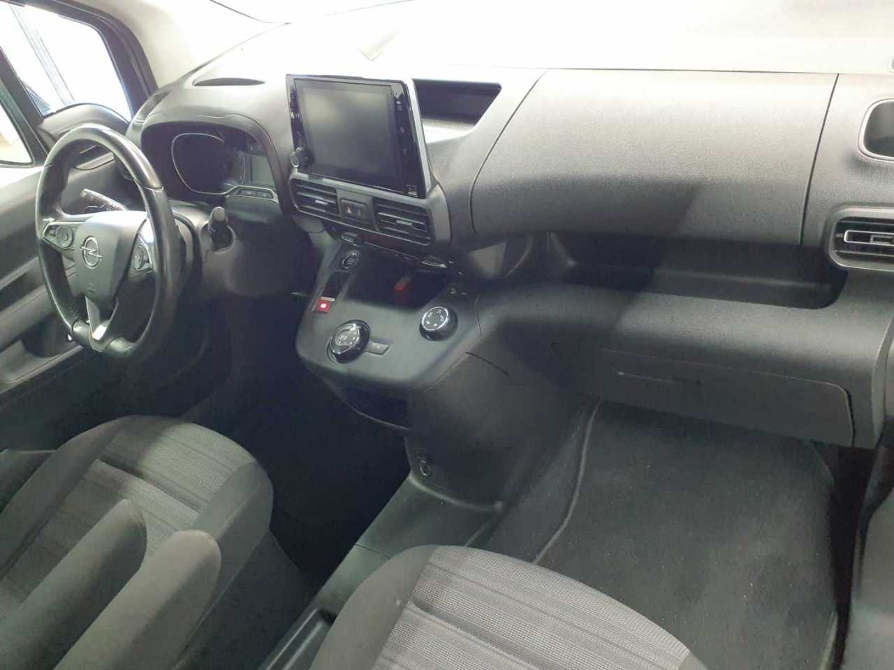 Opel Combo Life 1.5 D Start/Stop Ultimate 9