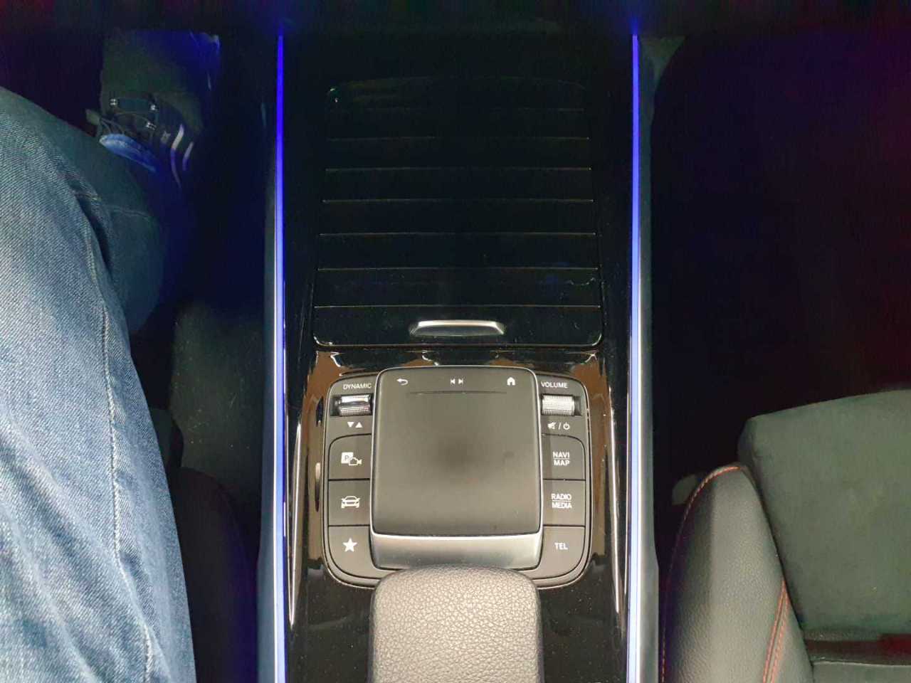 Mercedes-Benz GLB 220 d 8G-DCT AMG Line 10
