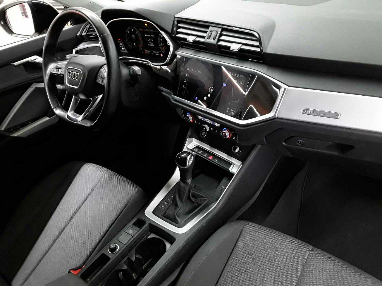 Audi Q3 35 TDI Sportback S tronic S line 9