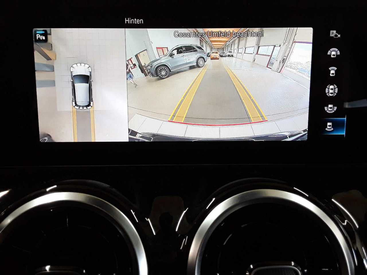 Mercedes-Benz GLA 250 8G-DCT Progressive 18
