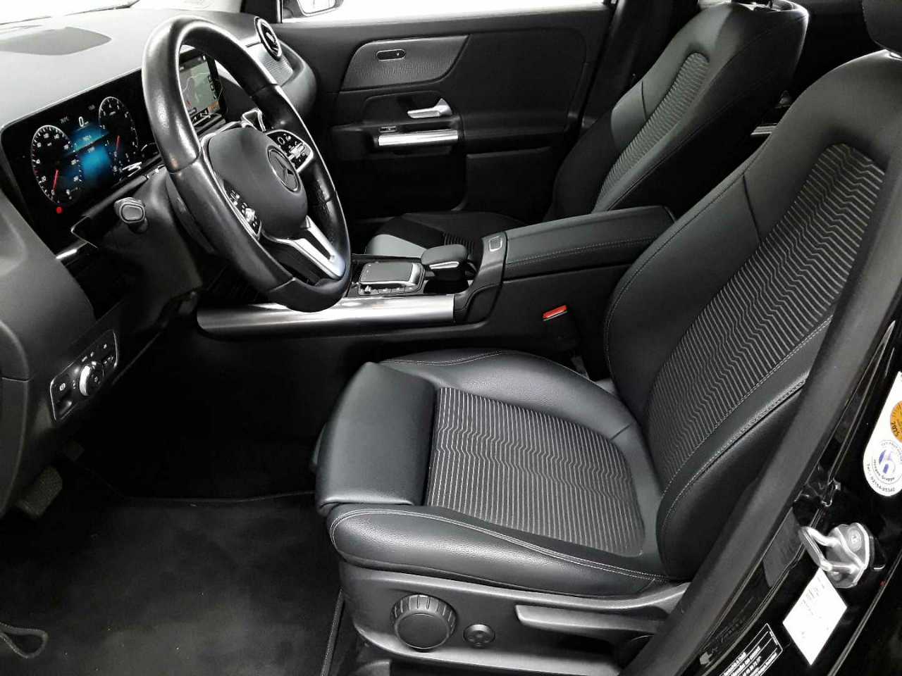Mercedes-Benz GLA 250 8G-DCT Progressive 7