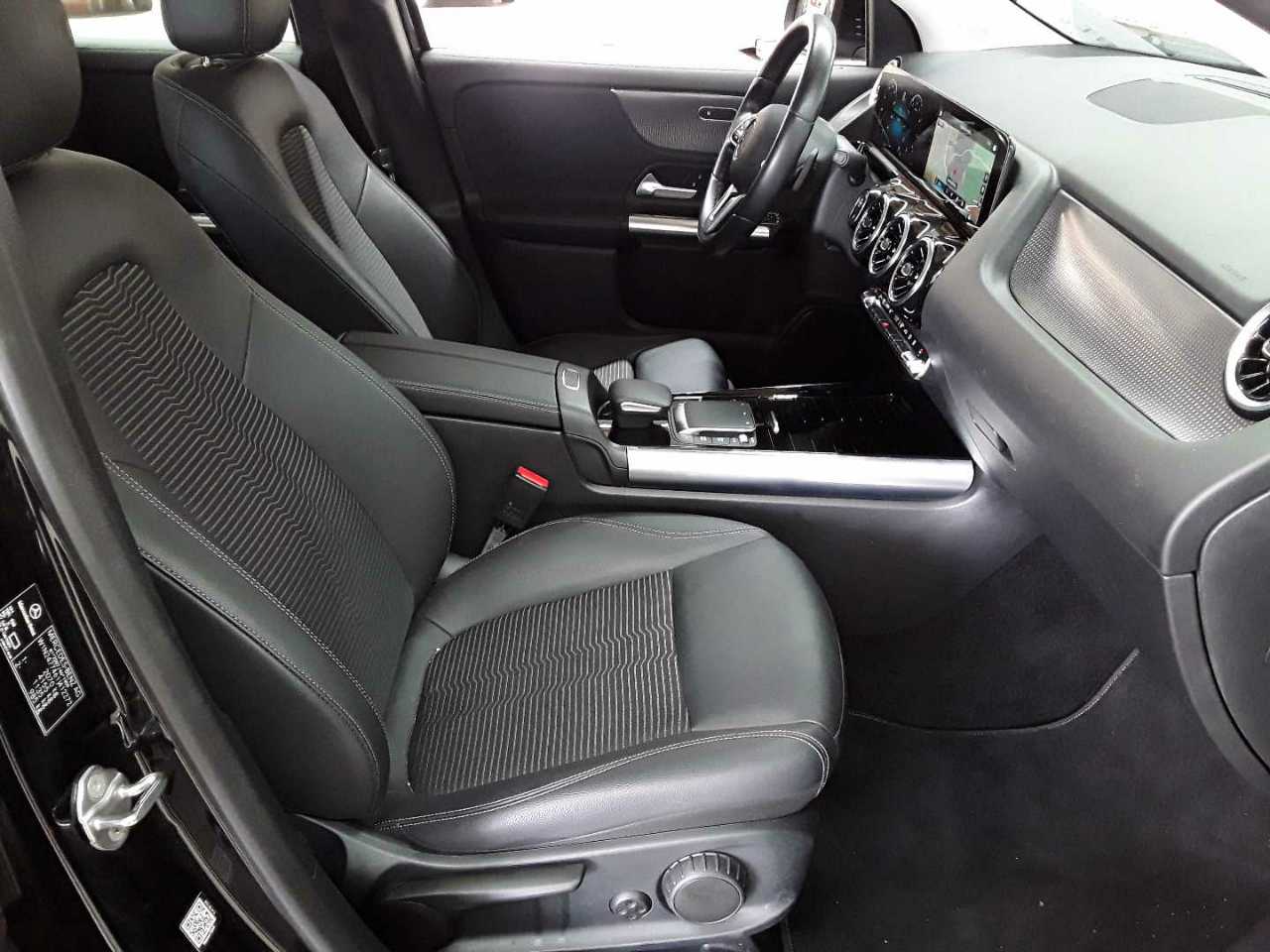 Mercedes-Benz GLA 250 8G-DCT Progressive 8