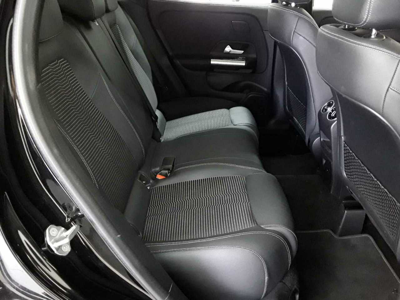 Mercedes-Benz GLA 250 8G-DCT Progressive 14