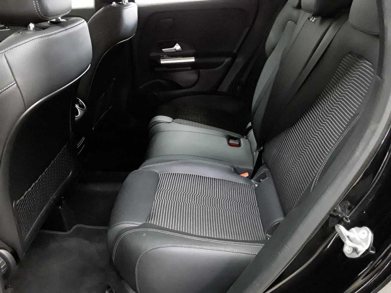Mercedes-Benz GLA 250 8G-DCT Progressive 13
