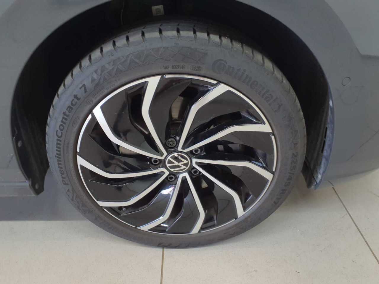 Vw Golf Variant 2.0 TSI OPF 4Motion DSG Style 17