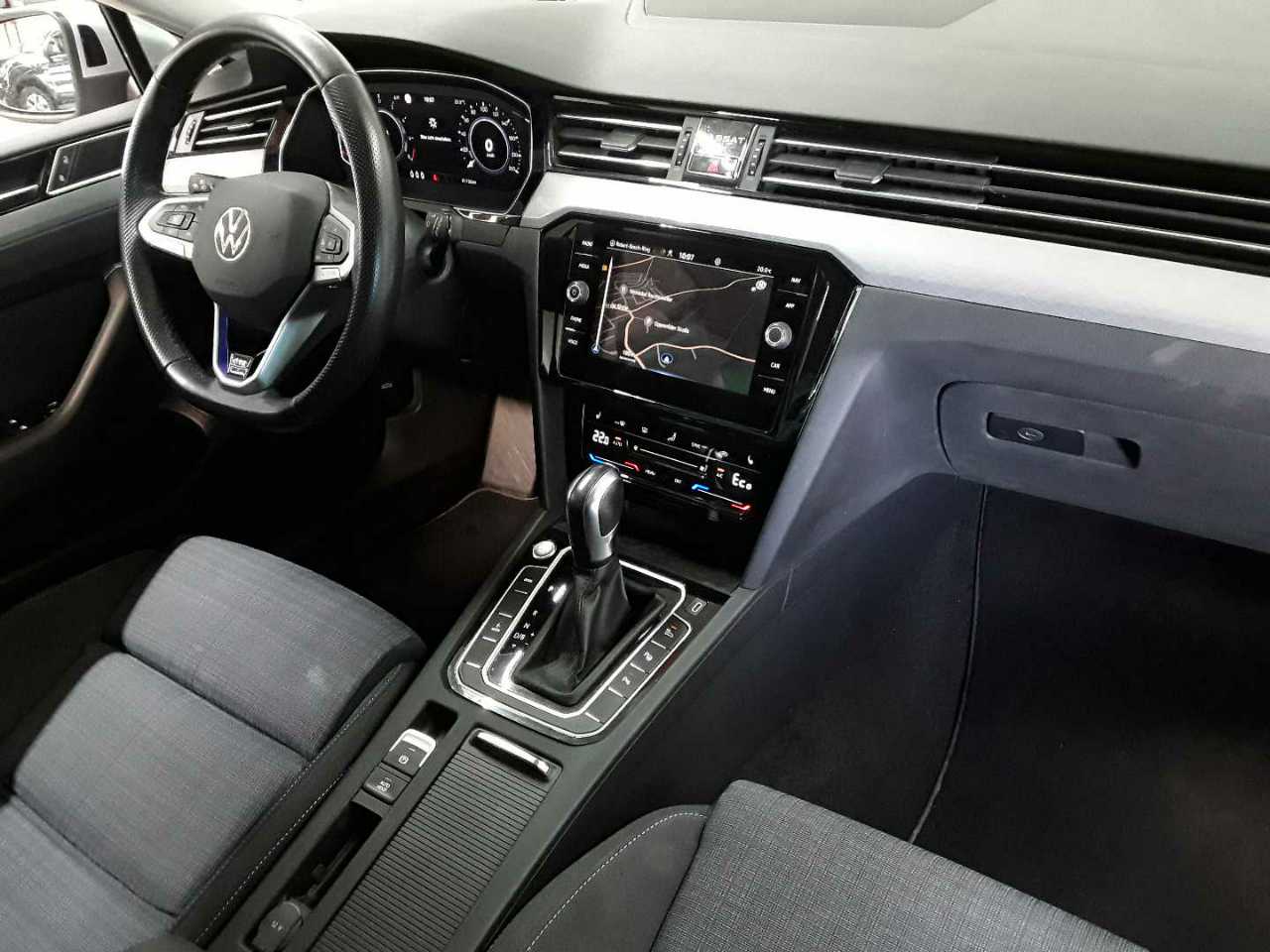 Vw Passat Variant 1.4 TSI Plug-In-Hybrid DSG GTE 9