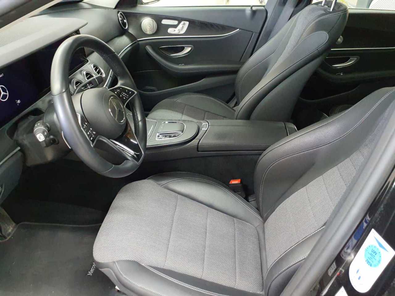 Mercedes-Benz E 300 d 4Matic T 9G-TRONIC Avantgarde 7