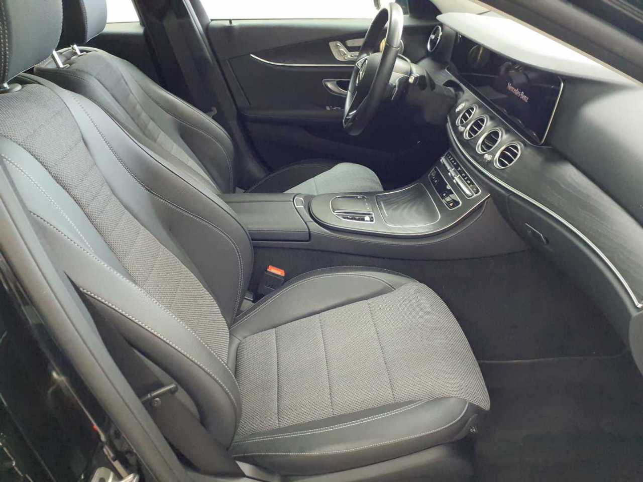 Mercedes-Benz E 300 d 4Matic T 9G-TRONIC Avantgarde 8