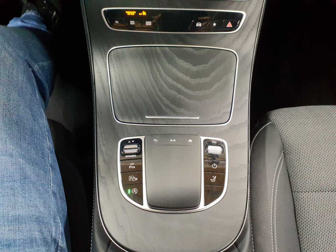 Mercedes-Benz E 300 d 4Matic T 9G-TRONIC Avantgarde 10