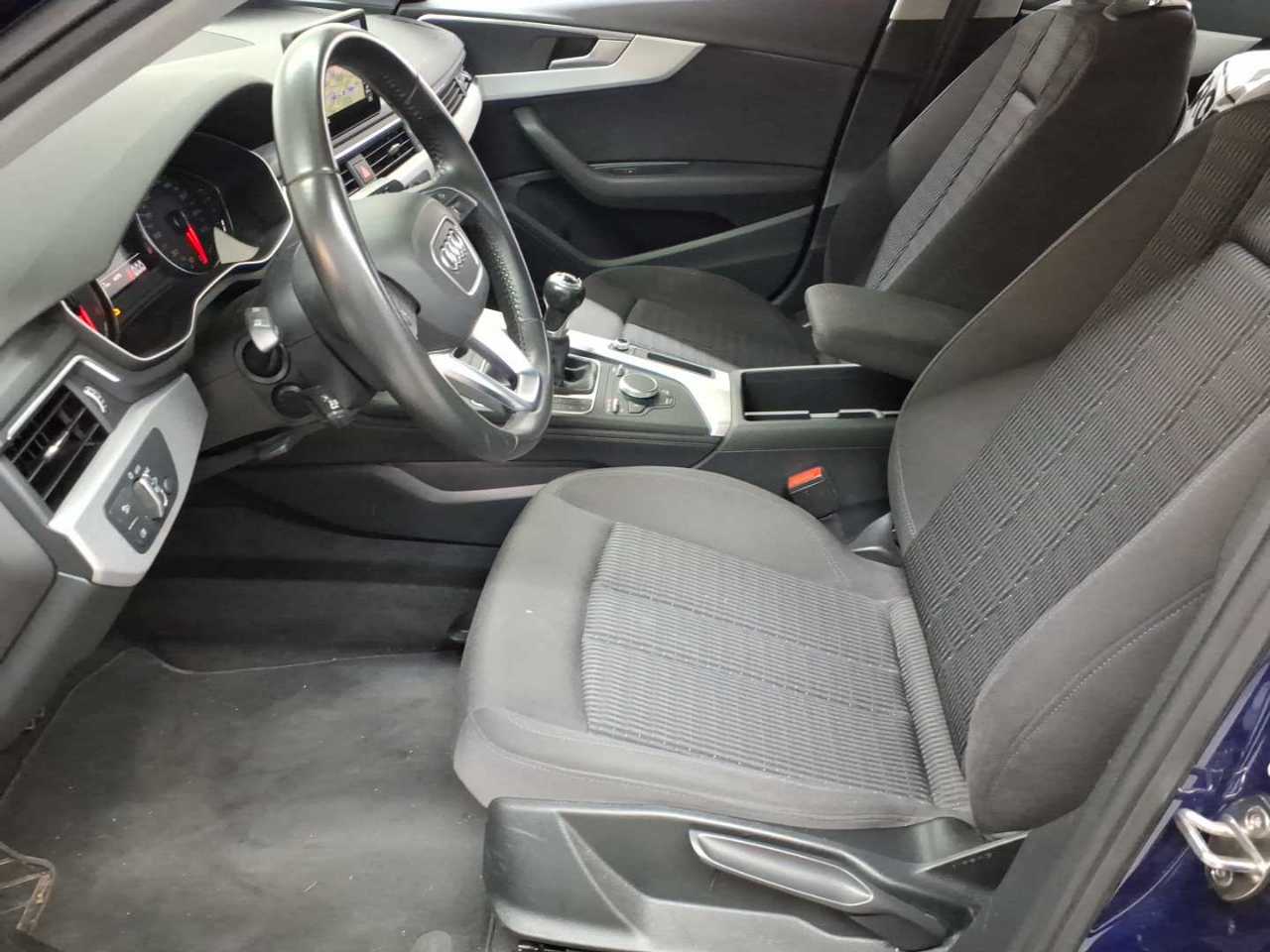 Audi A4 2.0 TDI design 7