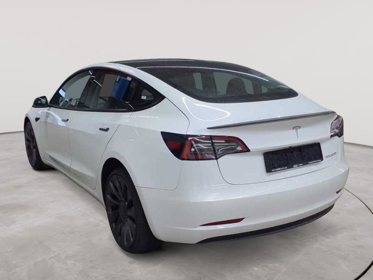 Tesla Model 3 Langstreckenbatt. Allradantrieb Dual Motor Performance 5