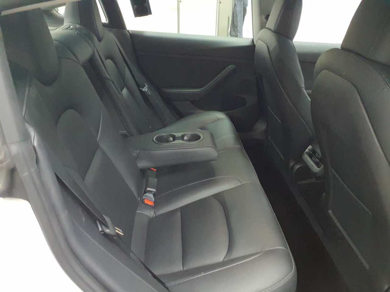 Tesla Model 3 Langstreckenbatt. Allradantrieb Dual Motor Performance 13