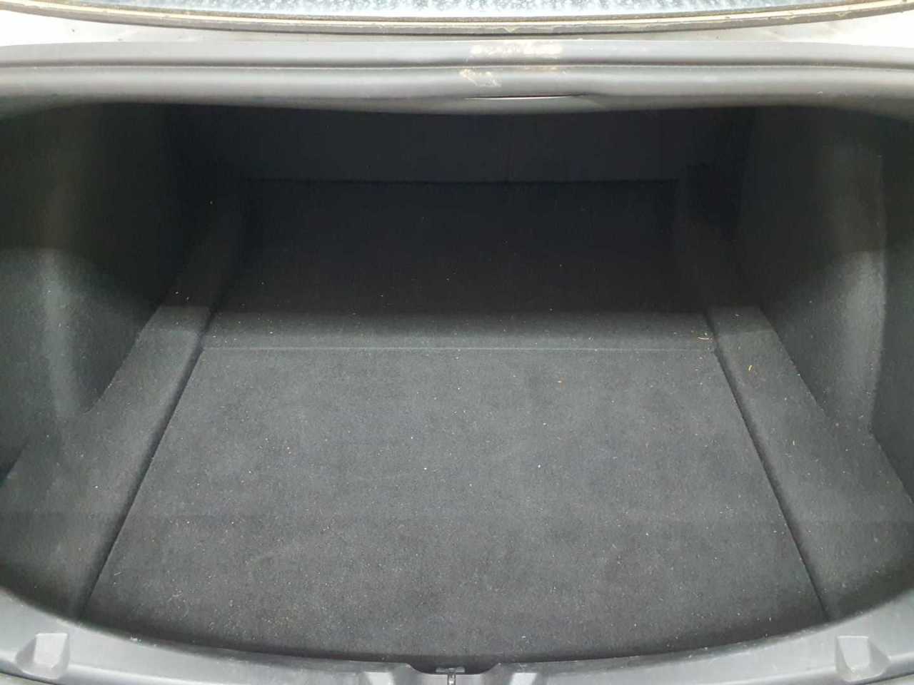 Tesla Model 3 Langstreckenbatt. Allradantrieb Dual Motor Performance 15