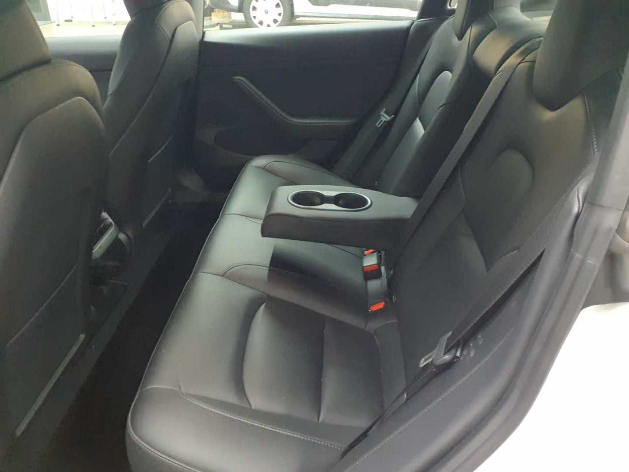 Tesla Model 3 Langstreckenbatt. Allradantrieb Dual Motor Performance 14
