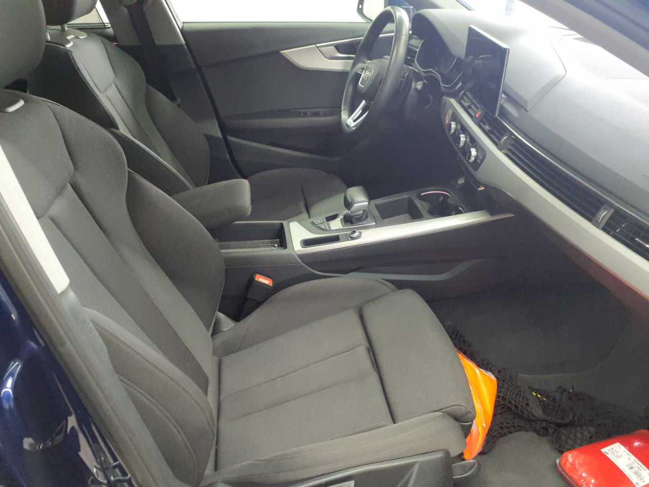 Audi A4 Avant 35 TDI S tronic 4