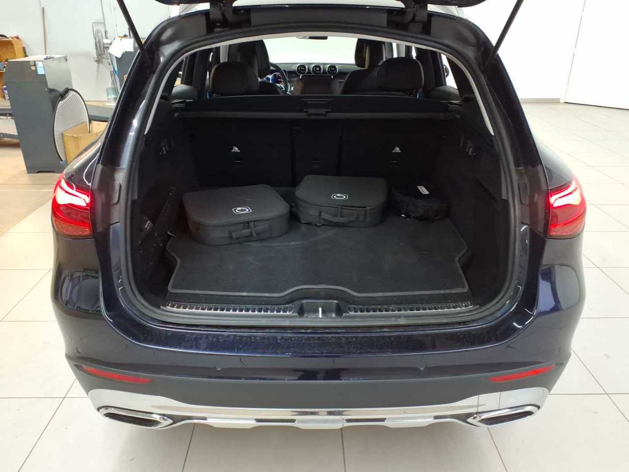 Mercedes-Benz GLC 300 e 4Matic 9G-TRONIC Avantgarde Advanced 15
