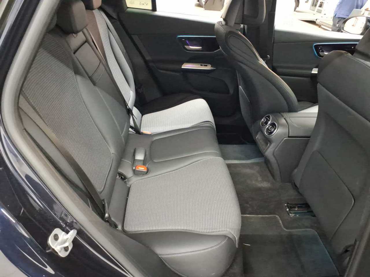Mercedes-Benz GLC 300 e 4Matic 9G-TRONIC Avantgarde Advanced 14