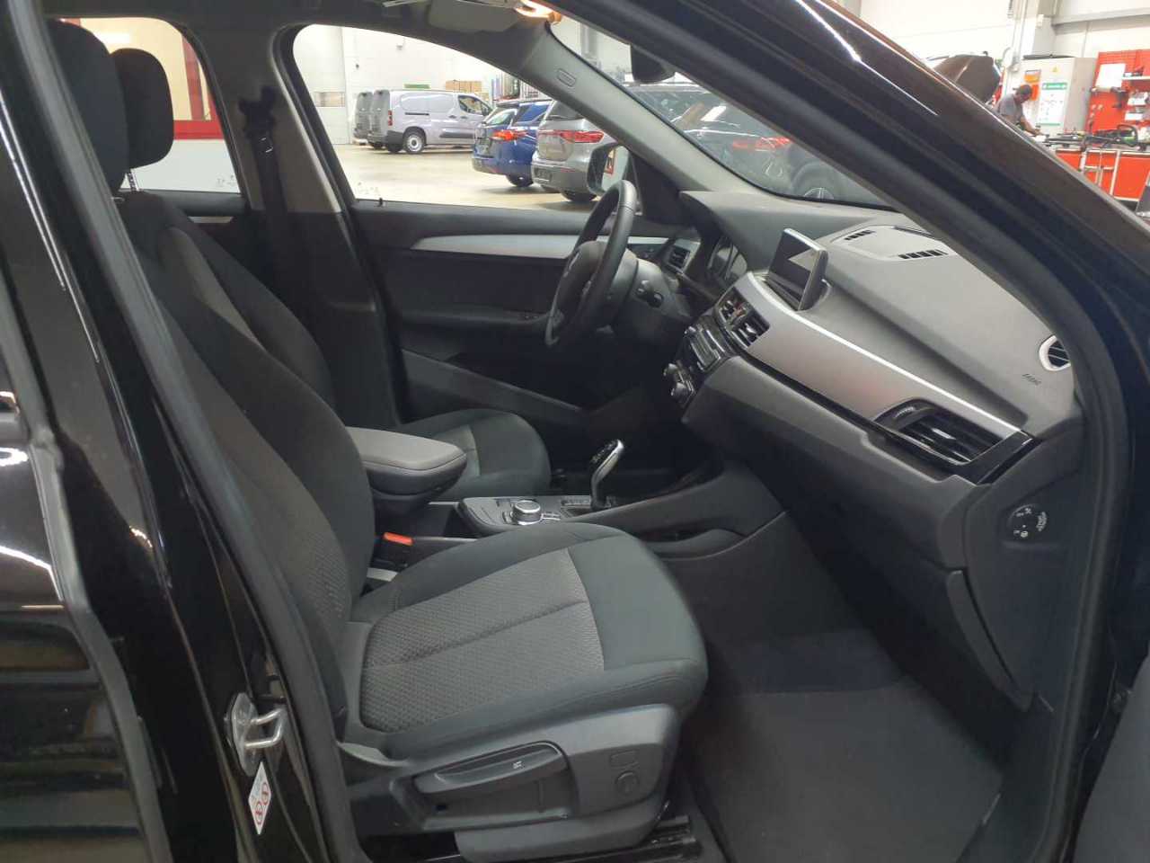 Bmw X1 sDrive18i Aut. Advantage 8