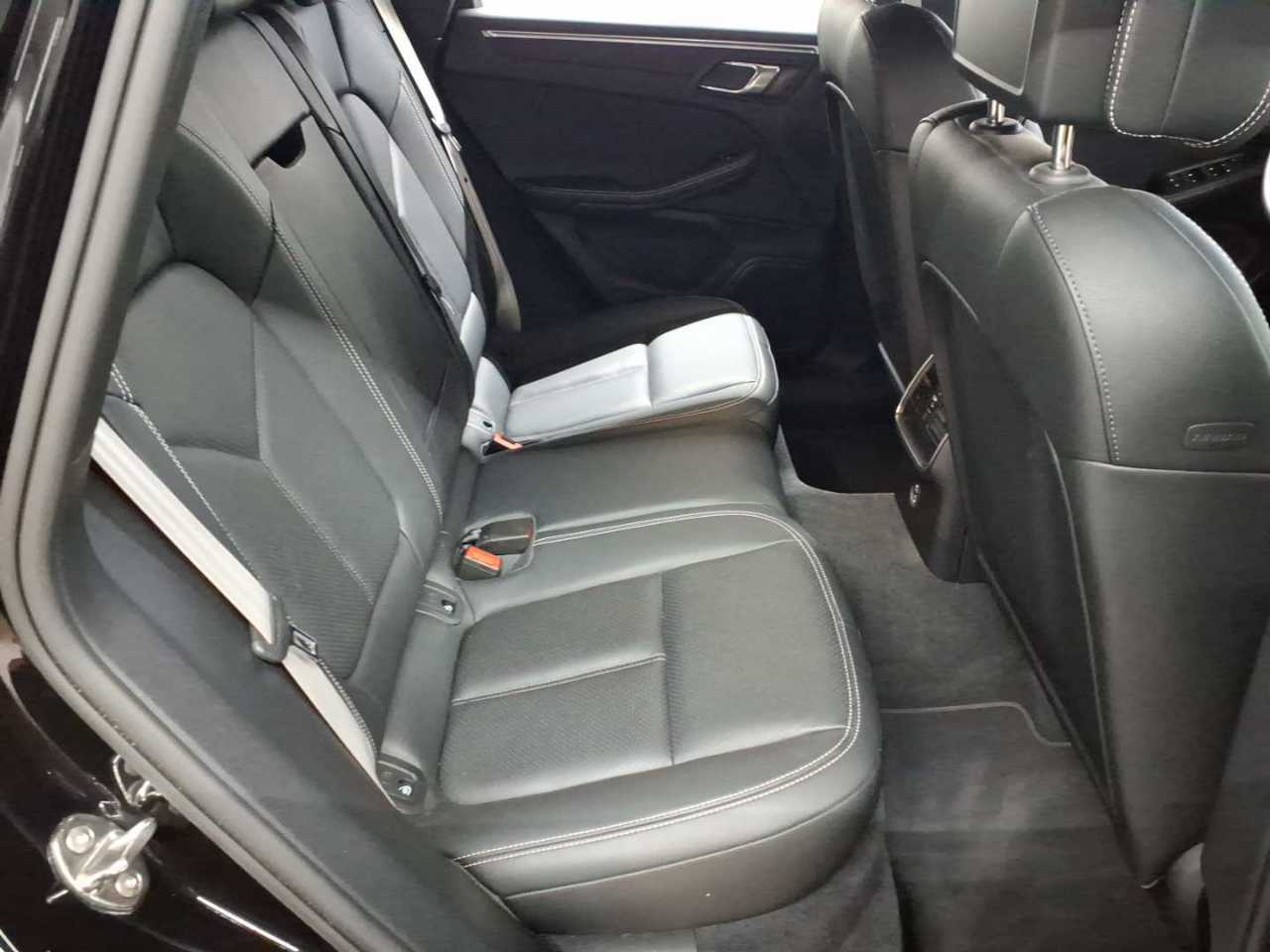 Porsche Macan PDK 14