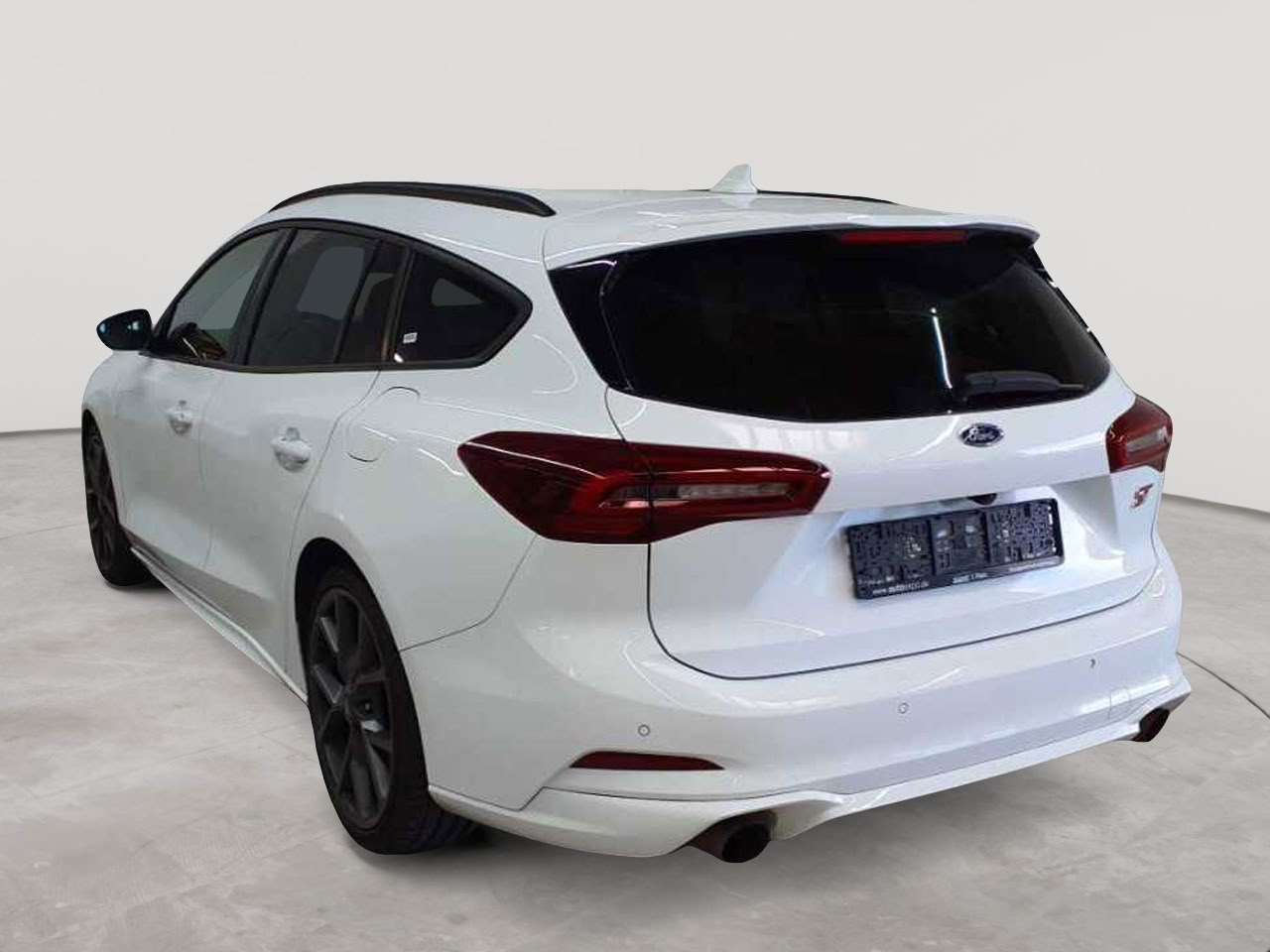 Ford Focus Turnier 2.3 EcoBoost S&S ST X 5