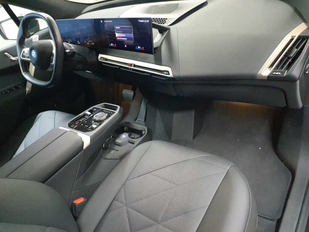 Bmw iX xDrive40 9