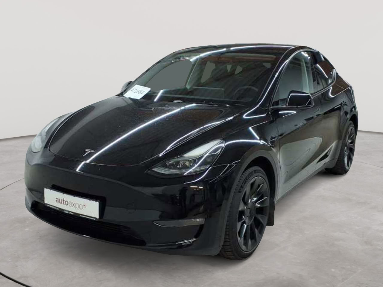 Tesla Model Y Long Range Dual Motor AWD 2