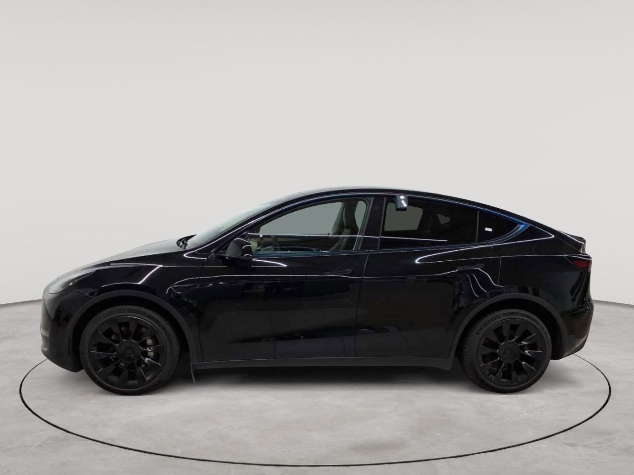 Tesla Model Y Long Range Dual Motor AWD 6