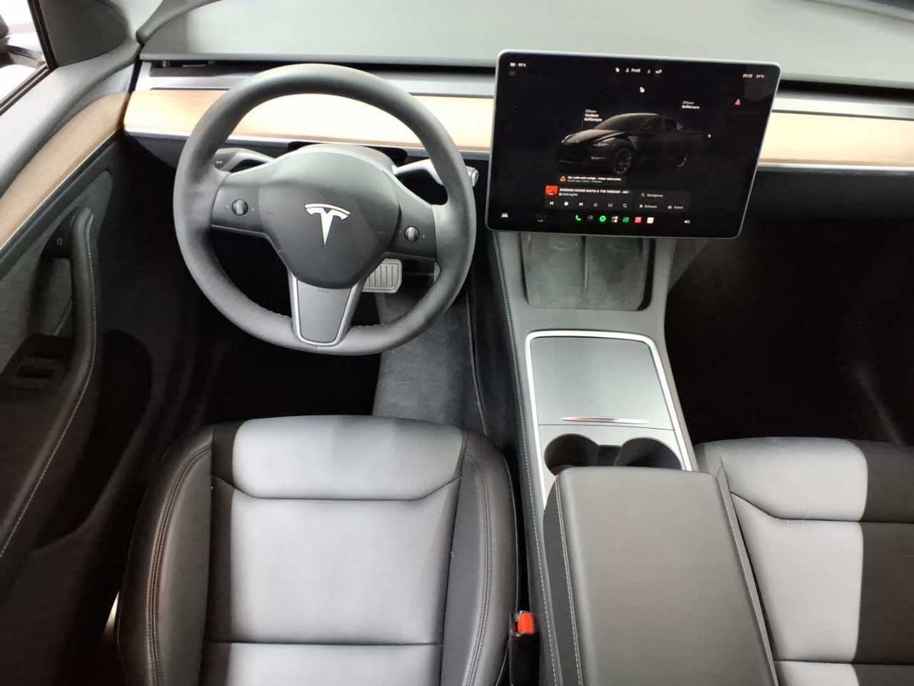 Tesla Model Y Long Range Dual Motor AWD 10