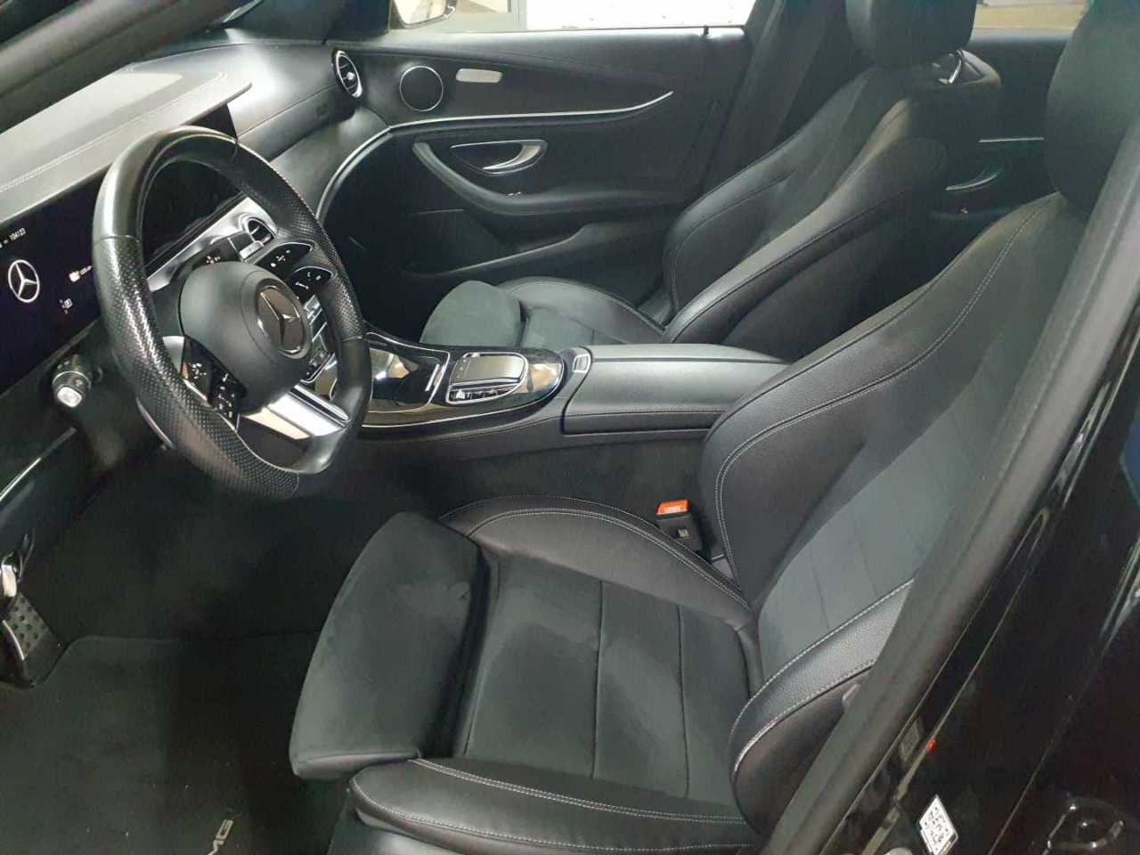 Mercedes-Benz E 300 de 4Matic T 9G-TRONIC AMG Line 7