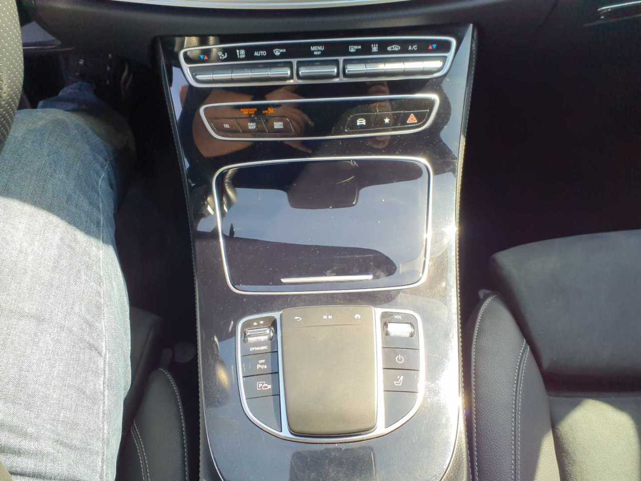 Mercedes-Benz E 300 de 4Matic T 9G-TRONIC AMG Line 10