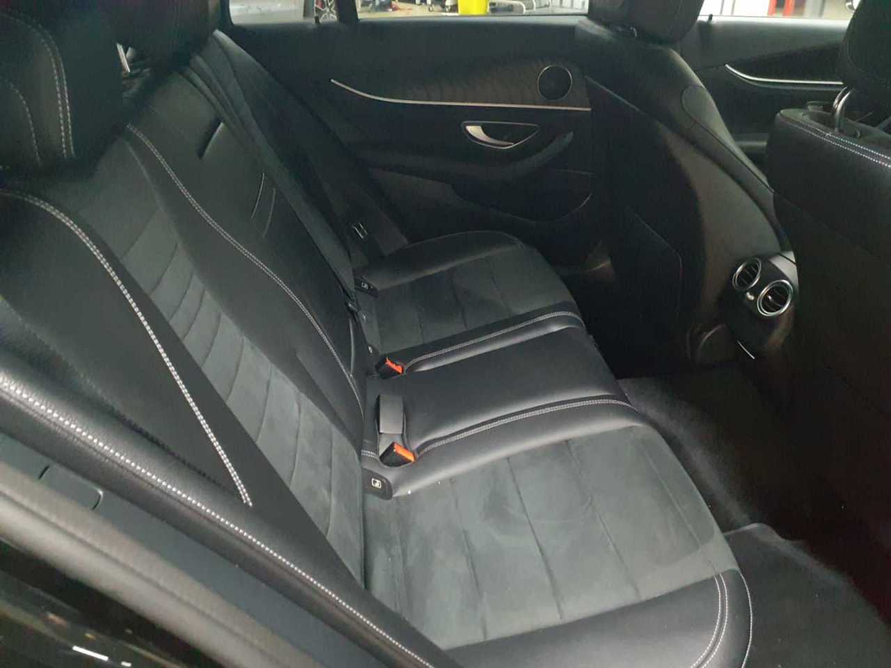 Mercedes-Benz E 300 de 4Matic T 9G-TRONIC AMG Line 14