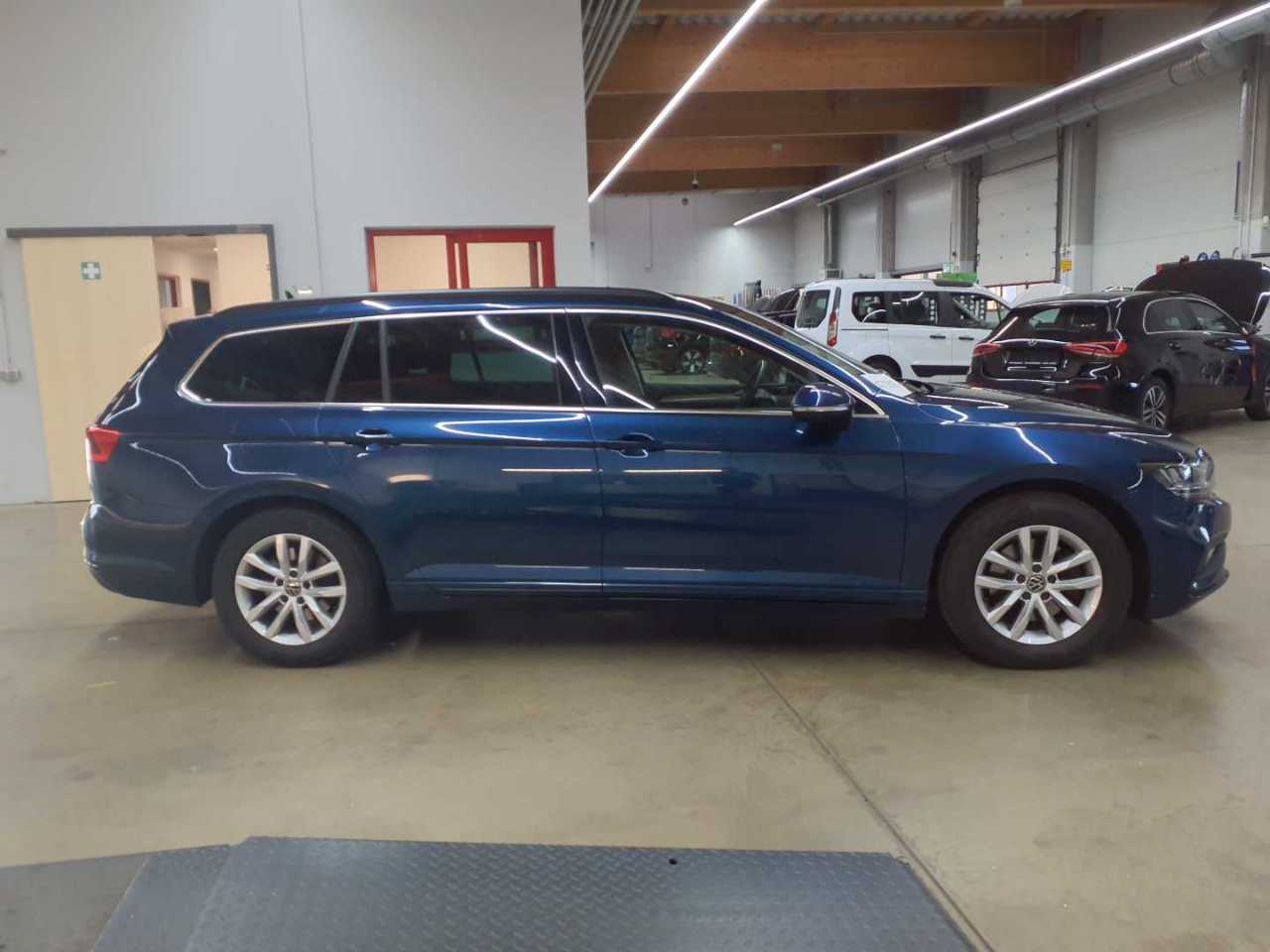 Vw Passat Variant 2.0 TDI SCR DSG Business 4