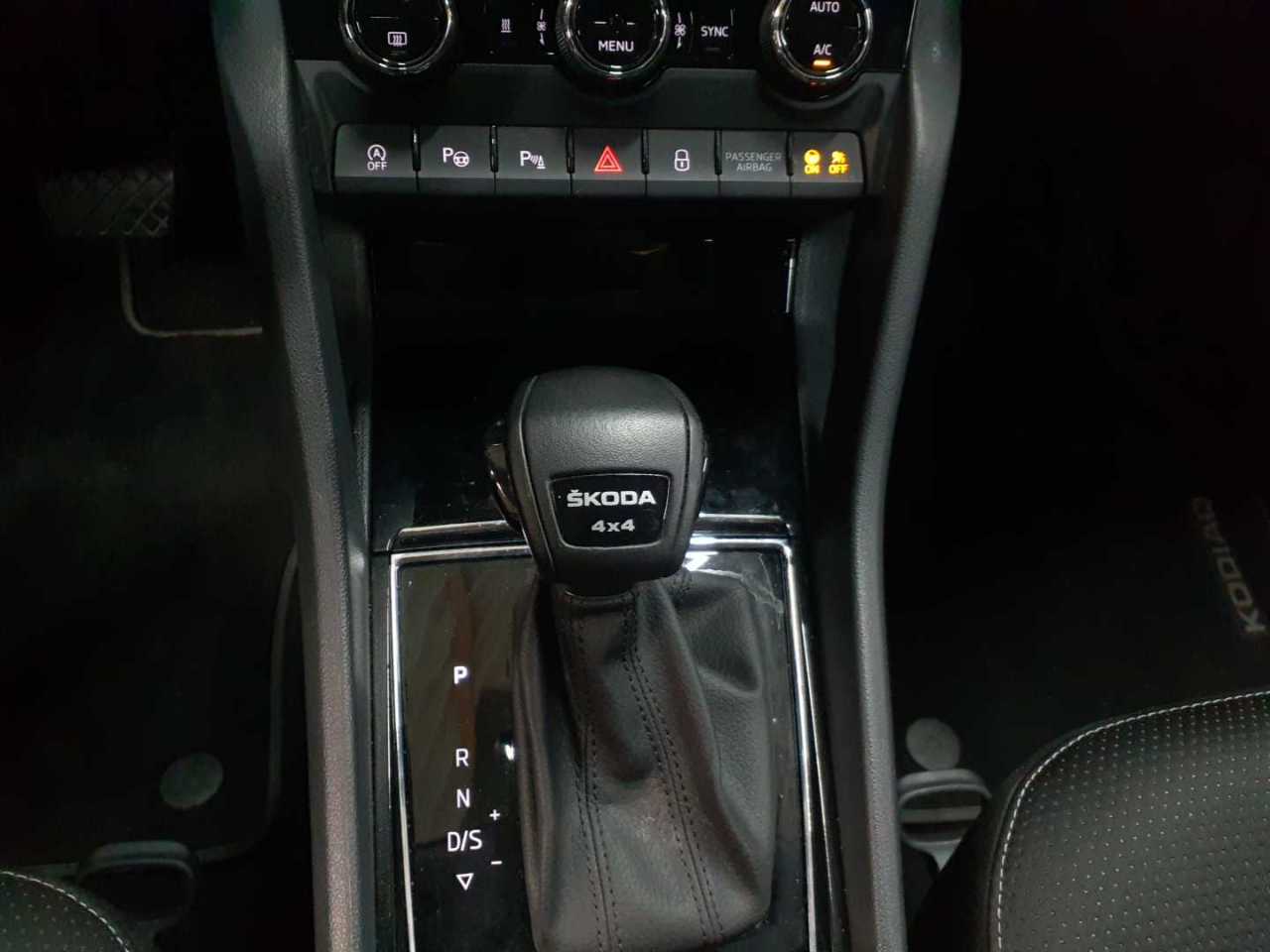 Skoda Kodiaq 2.0 TSI 4x4 DSG Tour 10
