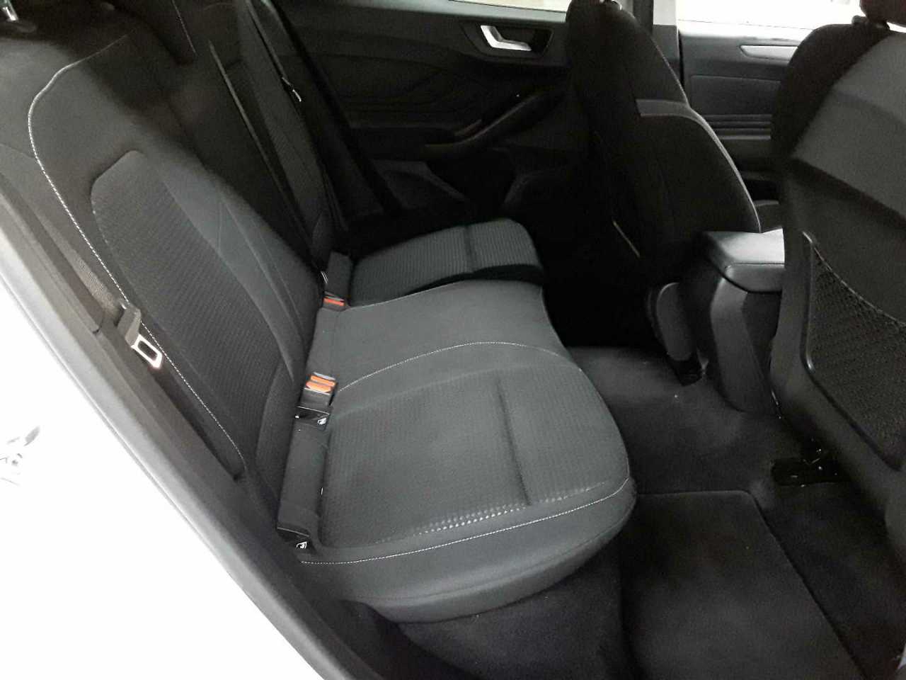 Ford Focus Turnier 1.5 EcoBlue Start-Stopp-System COOL&CONNECT 14