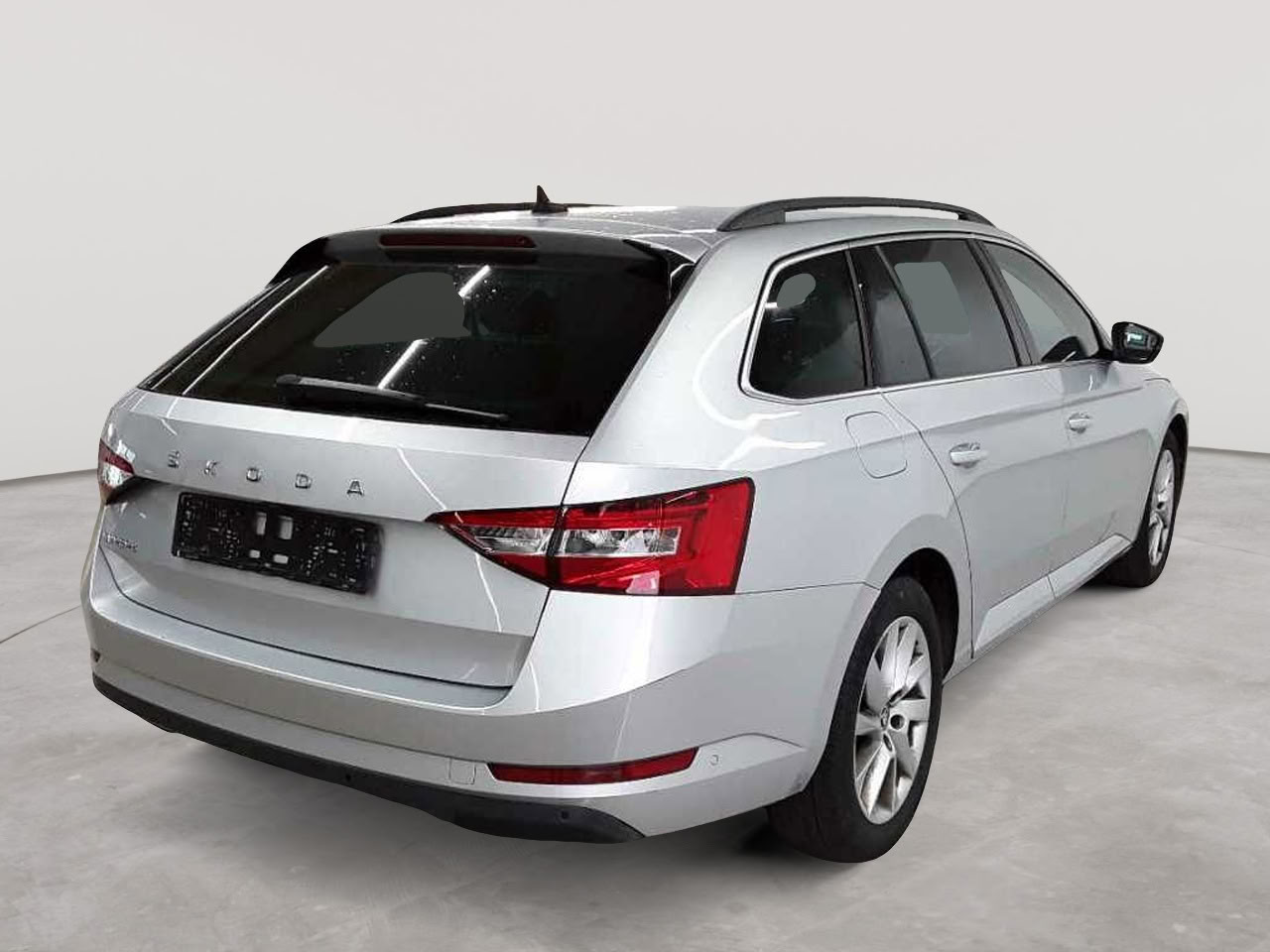 Skoda Superb Combi 2.0 TDI 4x4 DSG Ambition 4