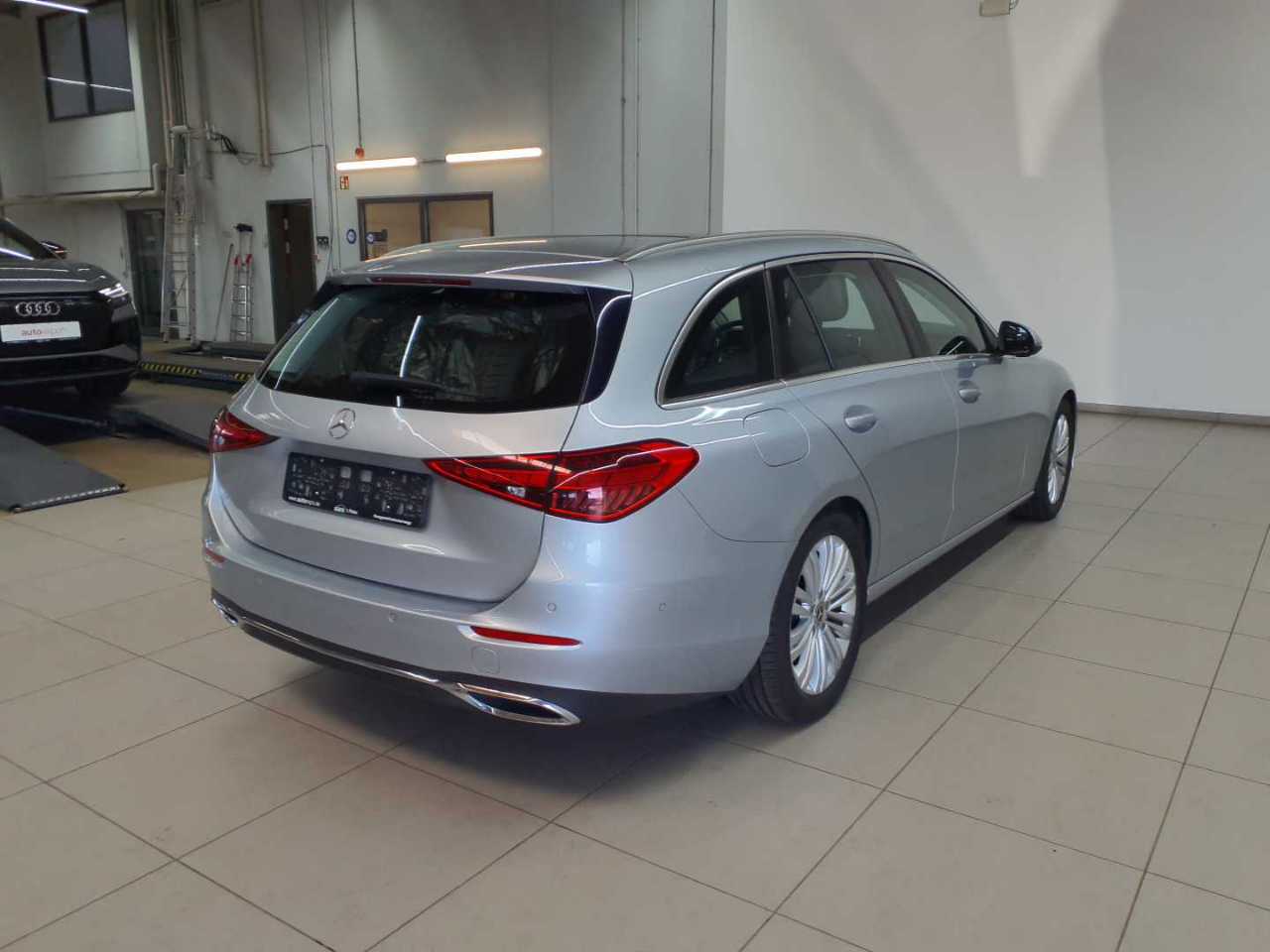 Mercedes-Benz C 200 d T 9G-TRONIC Avantgarde 5