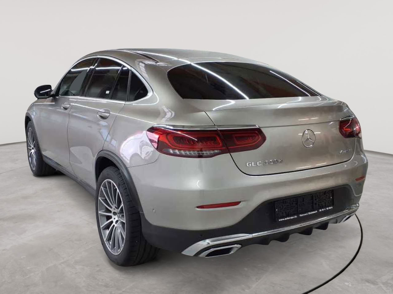 Mercedes-Benz GLC-Coupe 220 d 4Matic 9G-TRONIC AMG Line 5